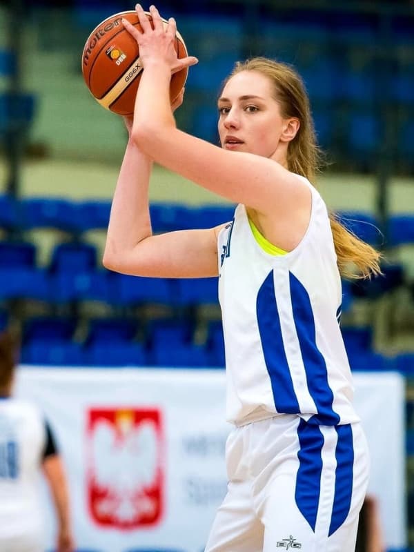 Aleksandra Zelewska - Założycielka i główna instruktorka FIT KIDS Wejherowo